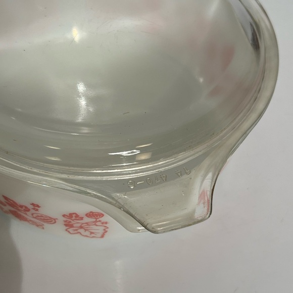 Vintage Pyrex Gooseberry Pink Cinderella Bake-Serve-Store Casserole # 472 & Lid - Picture 5 of 15